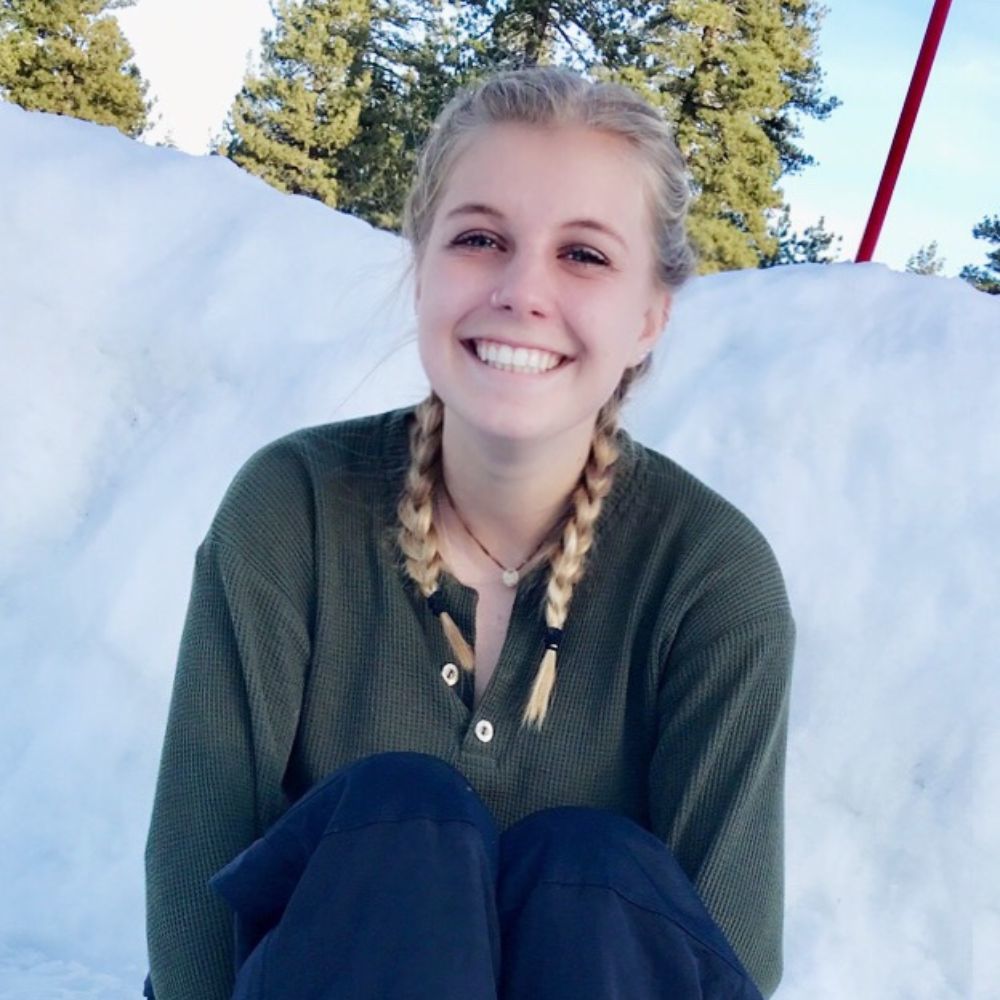 Meet your Posher, Abbi